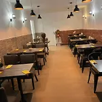 & Restaurant Isvara 3* Breteuil