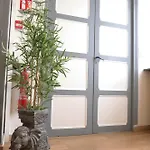 호텔 & Restaurant Isvara Breteuil