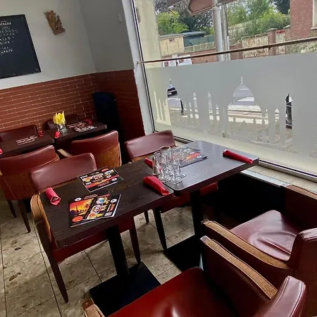 Hotel & Restaurant Isvara Breteuil