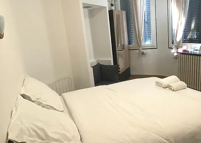 Hôtel&restaurant Isvara Hotel 3*