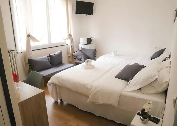 Hotel Hôtel&restaurant Isvara 3*